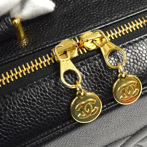 Chanel Black Calfskin Timeless Lunch Box Vanity 24 2way Handbag 48707 - Picture 11 of 13